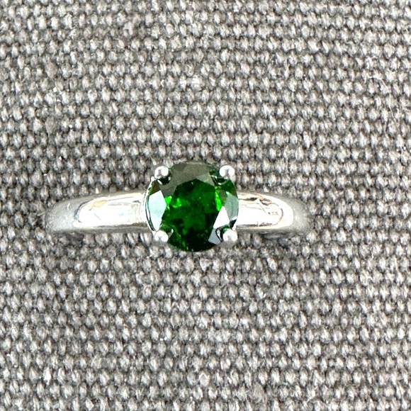 Sterling Silver Diopside Ring Green Solitaire .925 Size 9.5 Prong - Picture 1 of 6